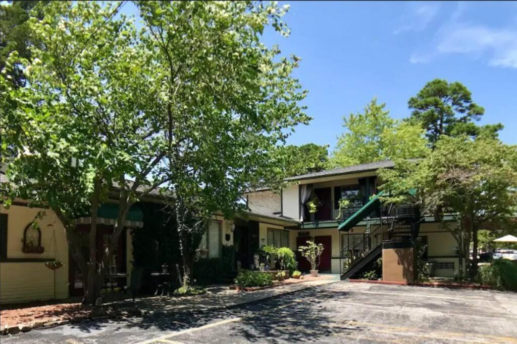 Jacuzzi 206 At Tradewinds Eureka Springs