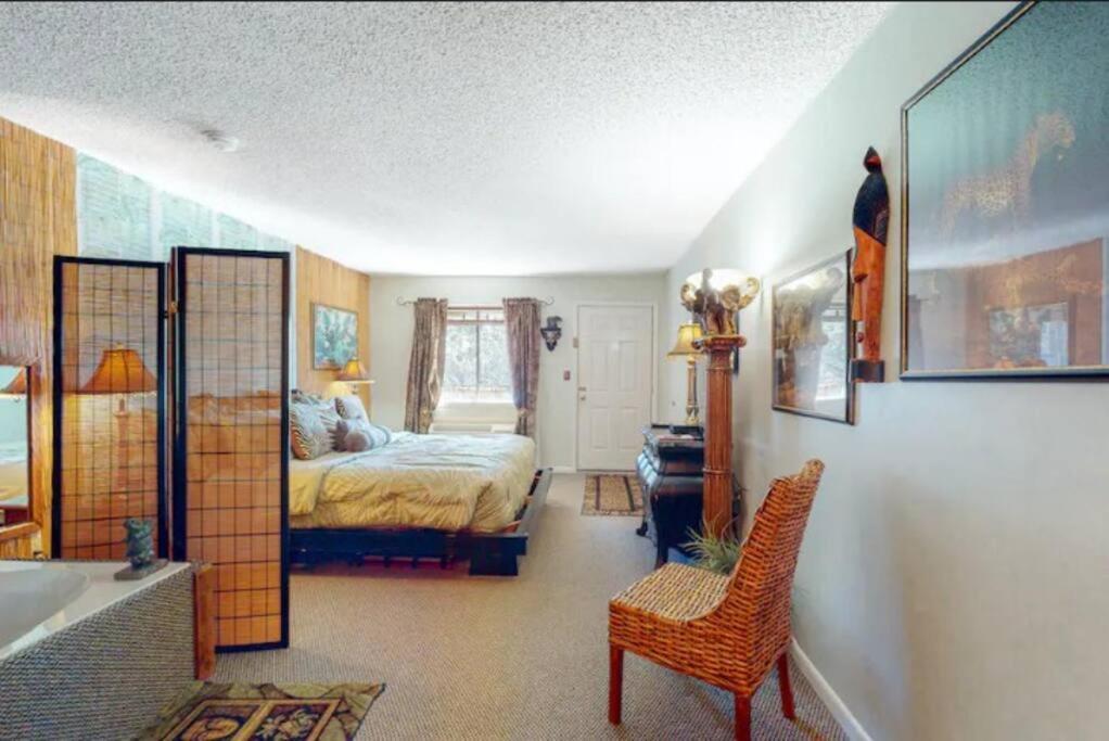 Jacuzzi 205 At Tradewinds Apartment
