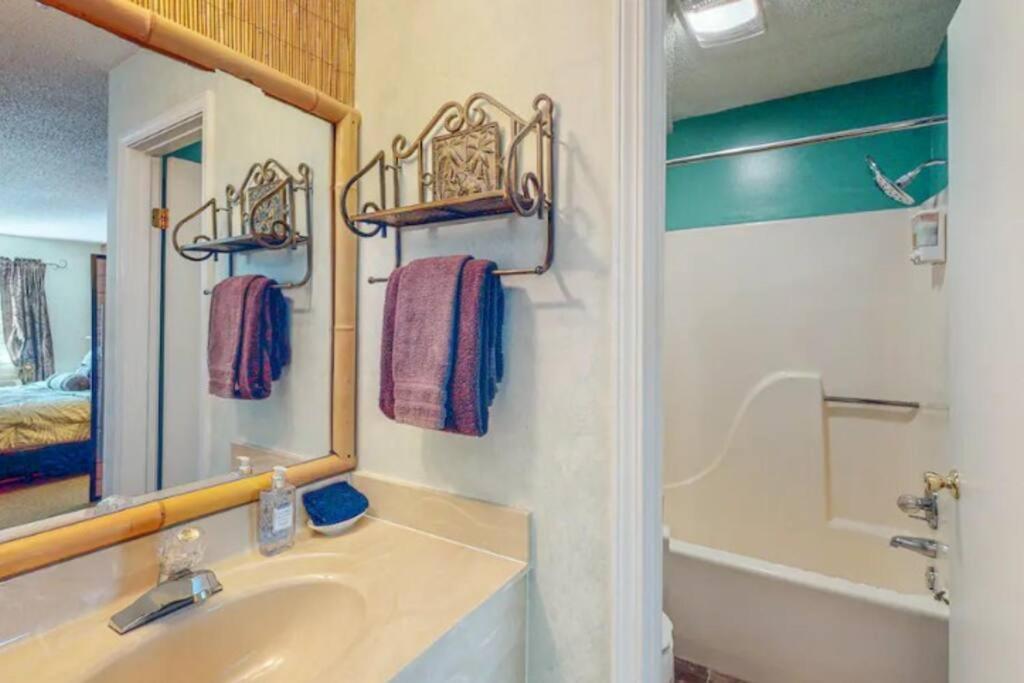 Jacuzzi 205 At Tradewinds *
