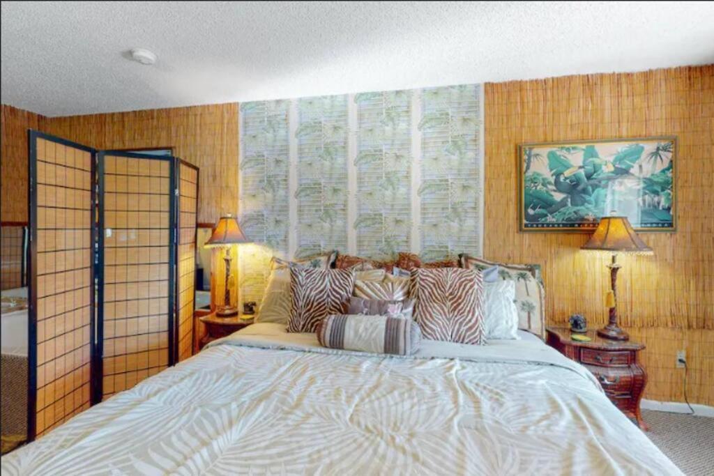 Jacuzzi 205 At Tradewinds Apartment *